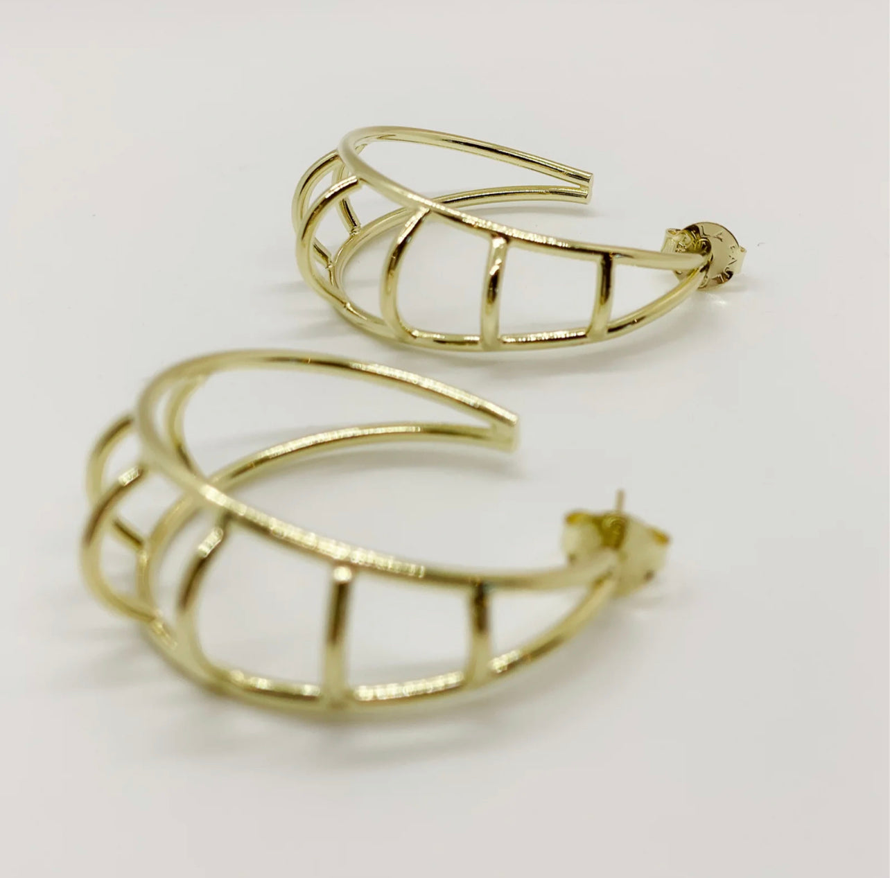 Willow Hoops