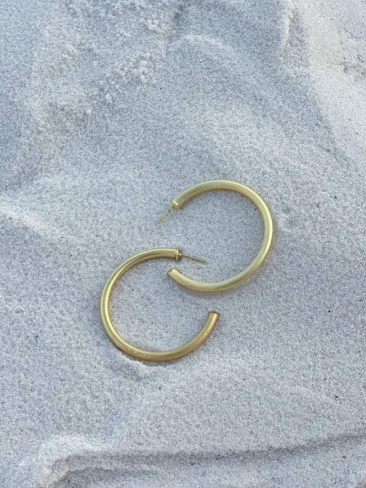 Orelia - Orecchini A Cerchio Affusolati Piccoli Placcati Oro 18 K Con Cristalli A Forma Di Stelle Orelia - Orecchini A Cerchio Affusolati Piccoli Placcati Oro 18 K Con Cristalli A Forma Di Stelle