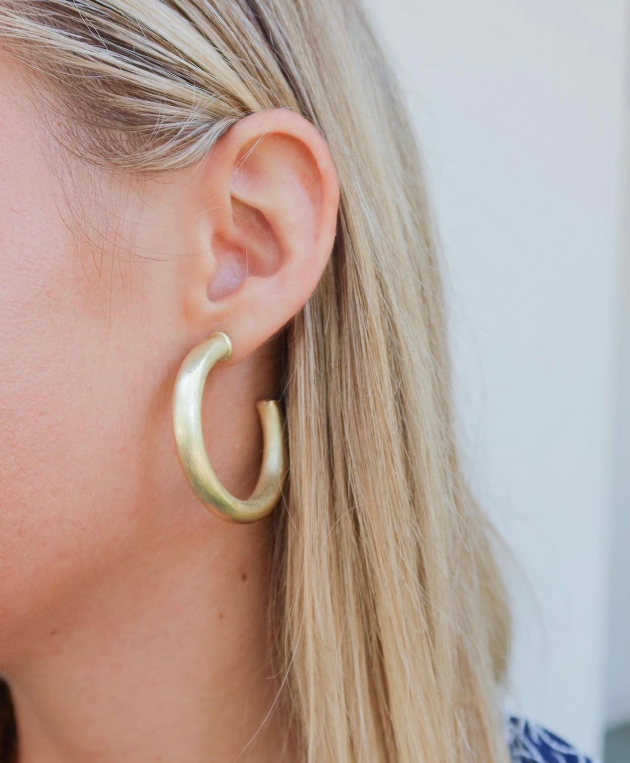 Sheila Fajl Thick Arlene 2.5 inch Hoop Earrings in Brushed Silver Plat Sheila Fajl Thick Arlene 2.5 inch Hoop Earrings in Brushed Silver Plat