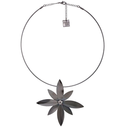 Daisy Choker Necklace