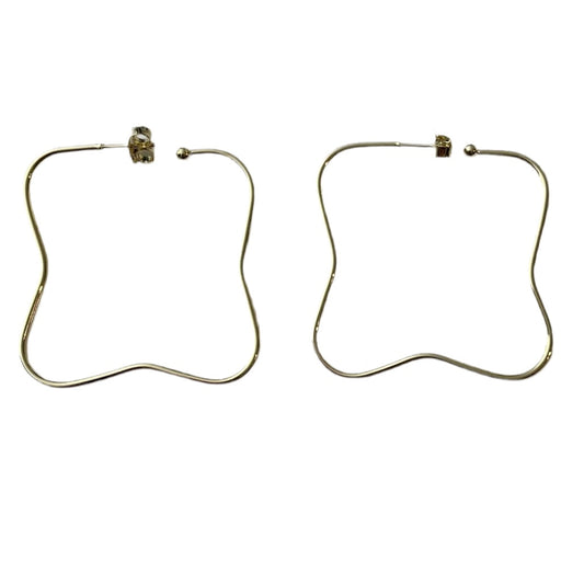 Wiggle Wiggle Square Hoops