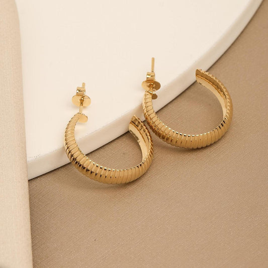 Small Bella Ribbed Hoops