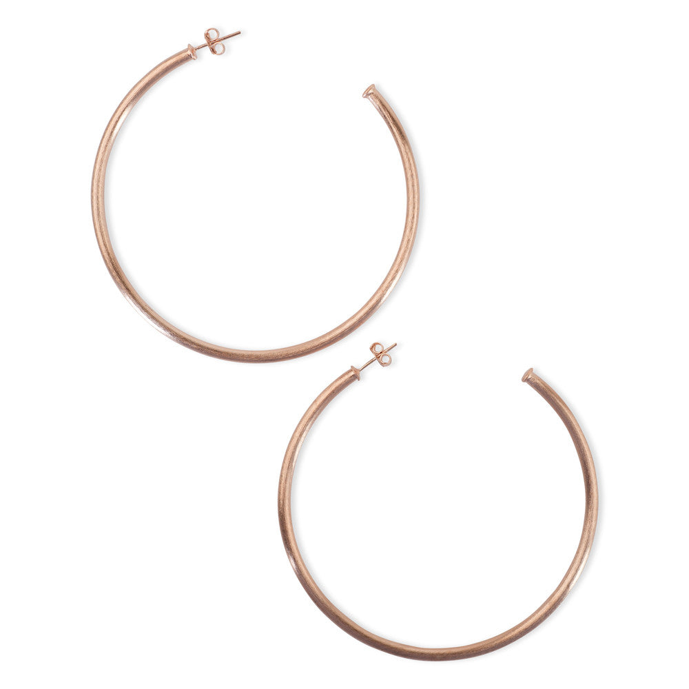 Stella Hoops – Sheila Fajl