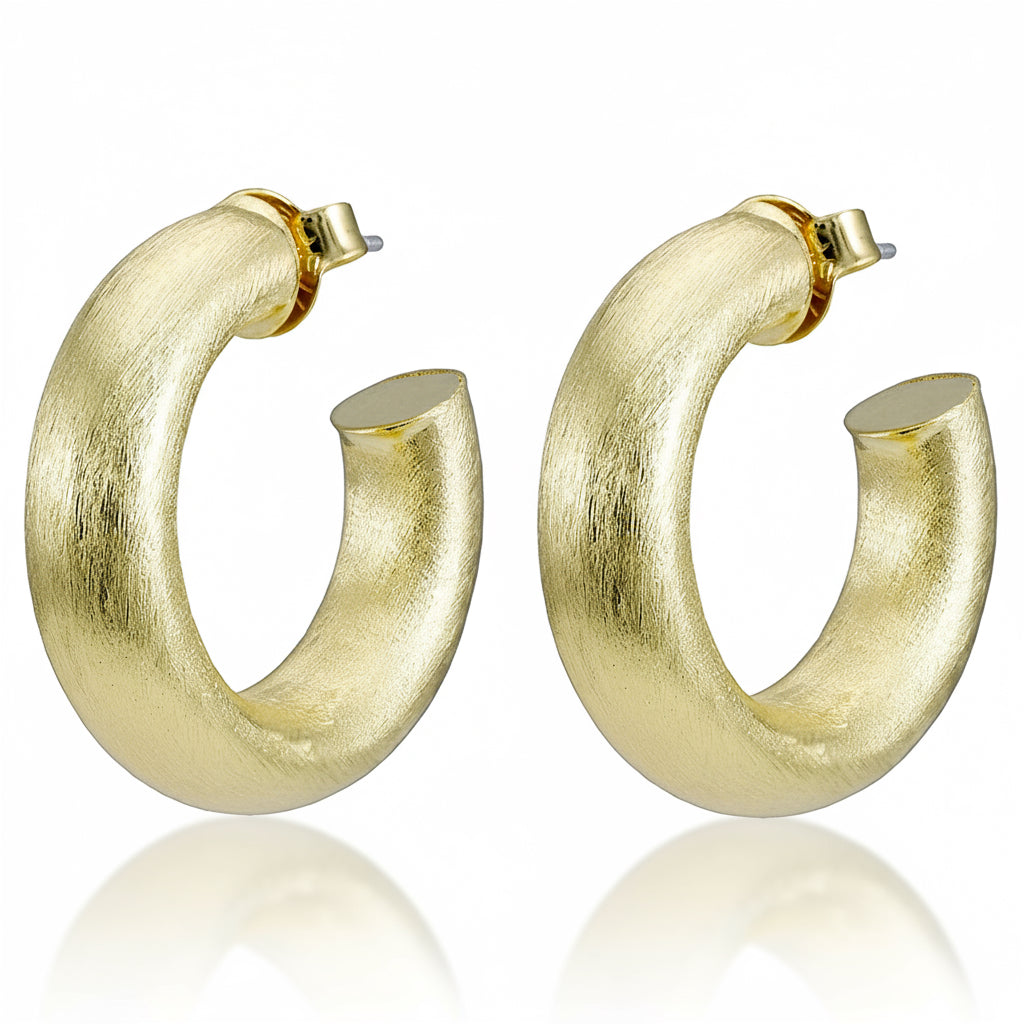 Sheila Fajl Chantal Hoops main image 0